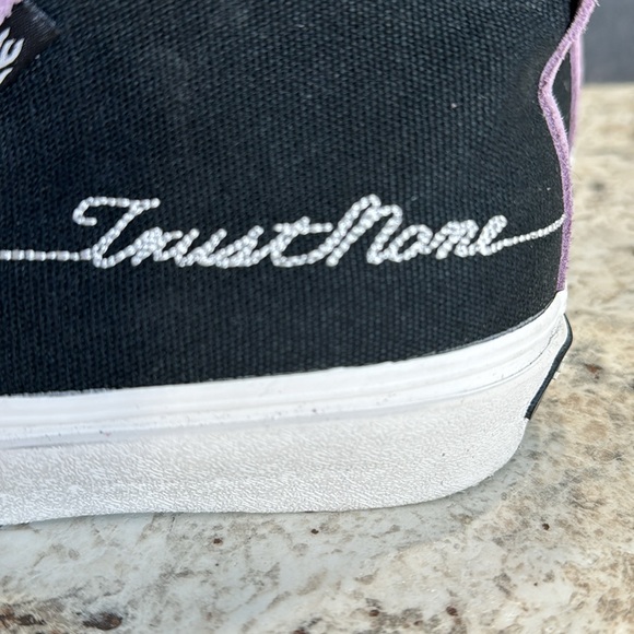 Straye Highland Purple/Black High Top Skate Shoe Men’s Size 9 US. NWOT. - Picture 4 of 9